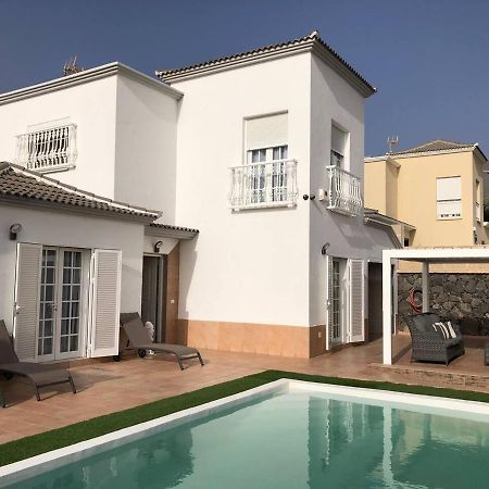 Villa Vanesa Luxury Private Villa With A Heated Pool, 4 Bedrooms And 4 Bathrooms 아데제 외부 사진