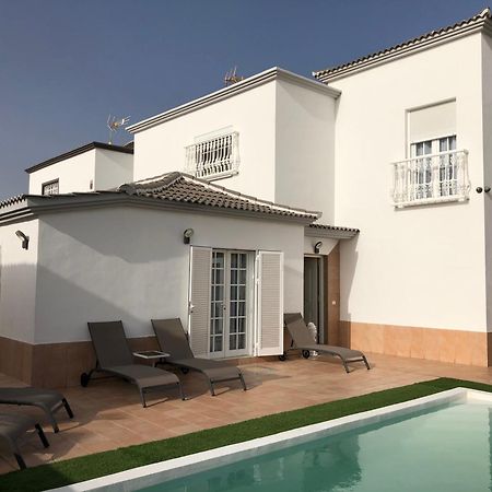 Villa Vanesa Luxury Private Villa With A Heated Pool, 4 Bedrooms And 4 Bathrooms 아데제 외부 사진