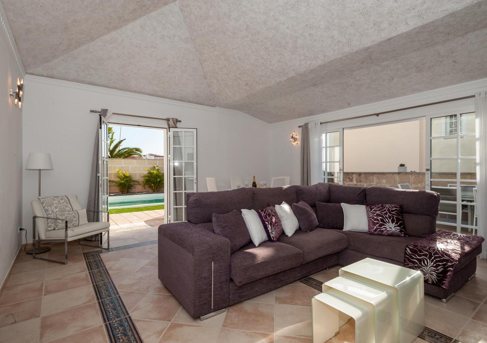 Villa Vanesa Luxury Private Villa With A Heated Pool, 4 Bedrooms And 4 Bathrooms 아데제 외부 사진