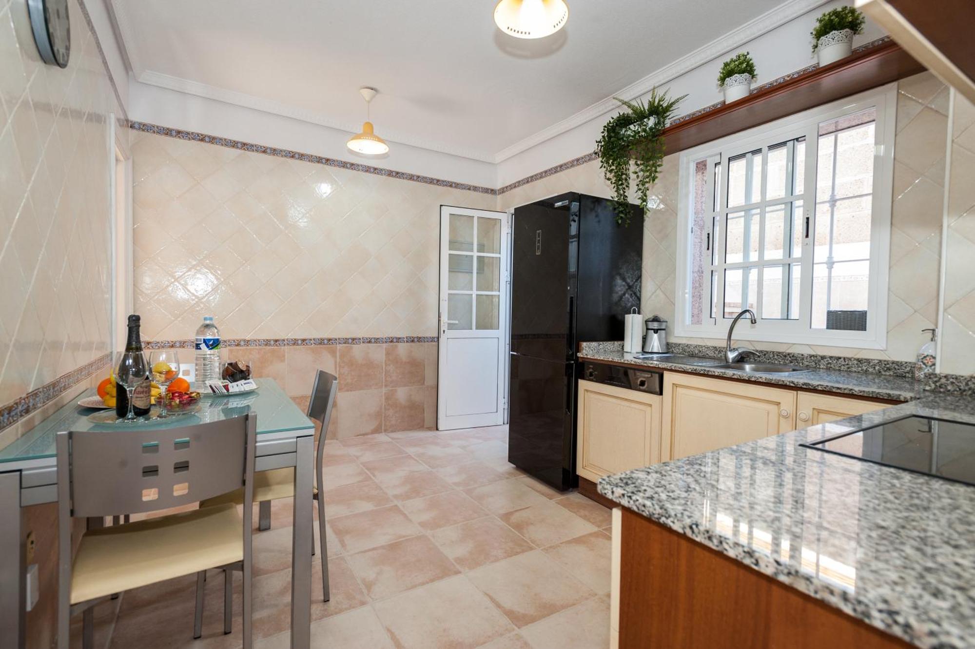 Villa Vanesa Luxury Private Villa With A Heated Pool, 4 Bedrooms And 4 Bathrooms 아데제 외부 사진