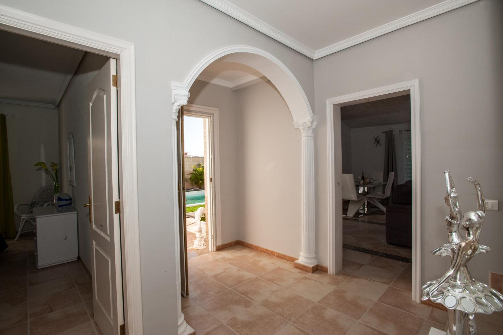 Villa Vanesa Luxury Private Villa With A Heated Pool, 4 Bedrooms And 4 Bathrooms 아데제 외부 사진