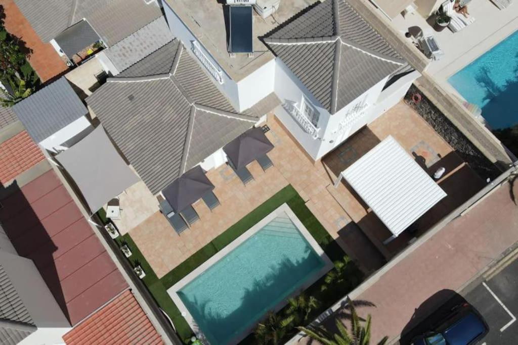 Villa Vanesa Luxury Private Villa With A Heated Pool, 4 Bedrooms And 4 Bathrooms 아데제 외부 사진