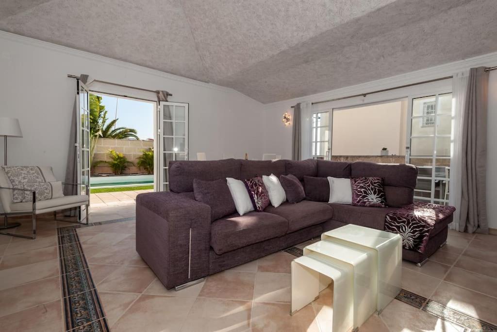 Villa Vanesa Luxury Private Villa With A Heated Pool, 4 Bedrooms And 4 Bathrooms 아데제 외부 사진